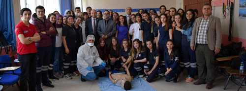 ÜNİVERSİTELİLERE UZMANLARDAN EĞİTİM