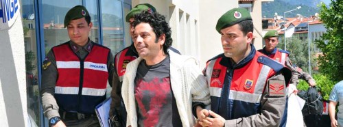 Ünlü oyuncuya hapis cezası!