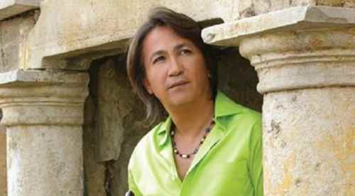 Ünlü sanatçı hayatını kaybetti