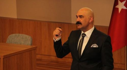 Ünlü sunucu Derya Kaya kalbine yenik düştü!