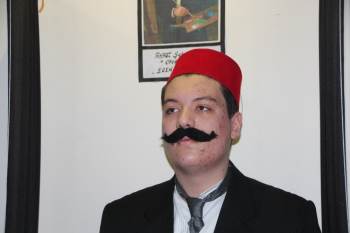 Ünlü Tablolardaki Karakterleri Kımıldamadan Canlandırdılar
