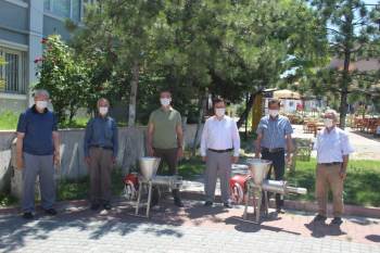 Üreticilere Dut Ve Üzüm Sıkma Makinesi
