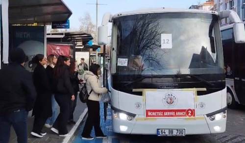 Uşak’taki eyleme karşı belediyeden ücretsiz servis duyurusu