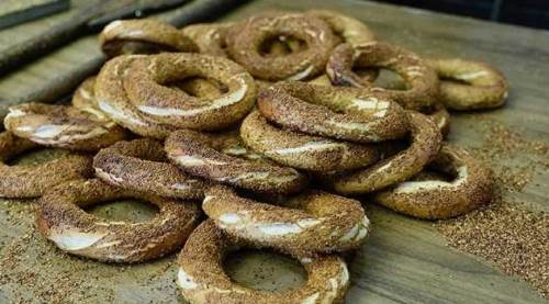 Ustasından öğrendiler: Eskişehir'in meşhur simidinin püf noktaları