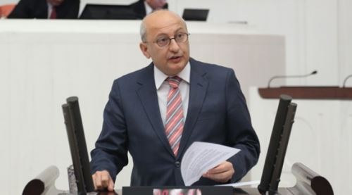 Utku Çakırözer TEOG’u Meclis’e taşıdı