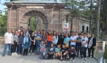 Uyum Sürecini Söğüt Şenlikleri’Ne Katılarak Geçirdiler
