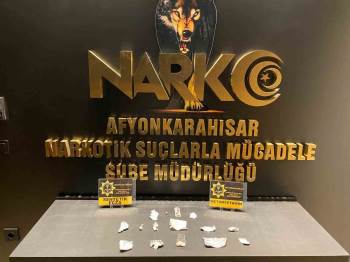 Uyuşturucu Maddelerle Yakalanan 5 Kişi Gözaltına Alındı
