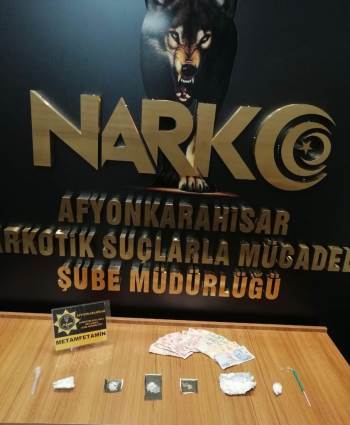 Uyuşturucu Operasyonlarında Yakalanan 5 Kişiden, 2’Si Tutuklandı
