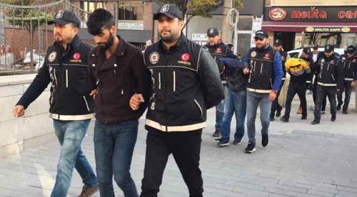 Uyuşturucu şüphelileri adliyede