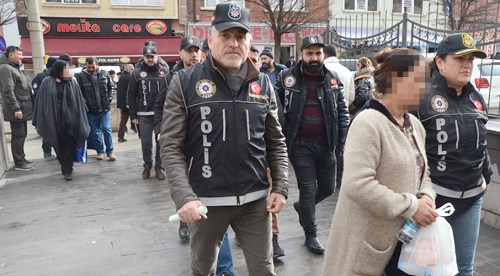 Uyuşturucu taciri 7 kişi adliyeye sevk edildi