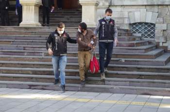 Uyuşturucu Taciri Narkotik Polisinden Kaçamadı
