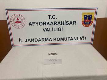 Üzerlerinde Sentetik Ecza Hapı İle Yakalandılar
