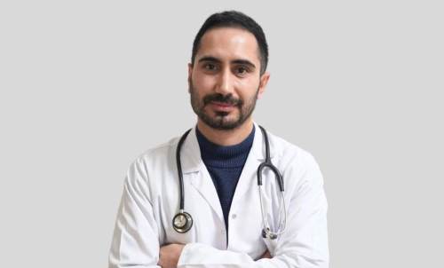 Uzm. Dr. Emin Cecen, Cildiye Polikliniğinde hasta kabulüne başladı