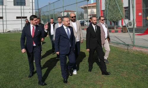 Vali Aksoy'dan Eskişehirspor'a ziyaret