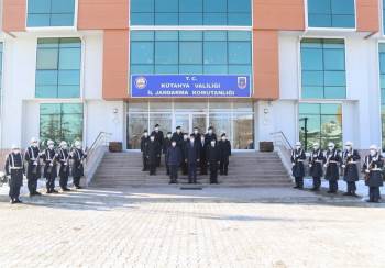 Vali Ali Çelik’Ten İl Jandarma Komutanlığı’Na Ziyaret
