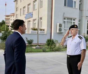 Vali Aygöl, İl Jandarma Komutanlığının Çalışmalarını İnceledi
