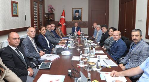 Vali Çakacak sağlık toplantısı yaptı
