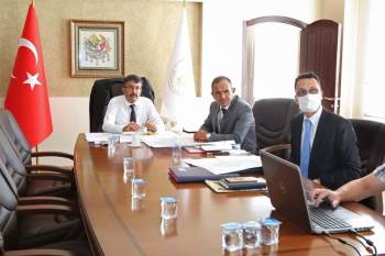 Vali Çelik: “Ekonomiyi Ve Zamanı İyi Yönetmeliz”
