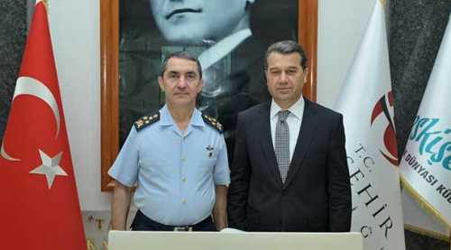 Vali Çelik'e iade-i ziyaret
