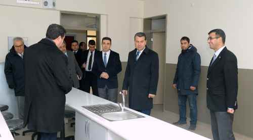 Vali Çelik eğitim yatırımlarını inceledi