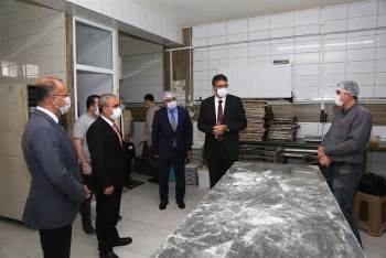 Vali Çelik Fırın İşletmecilerinde İncelemelerde Bulundu
