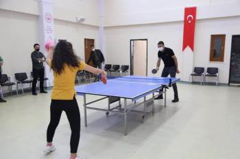 Vali Çelik’Ten Sevgi Evleri’Ndeki Çocuklara Sürpriz
