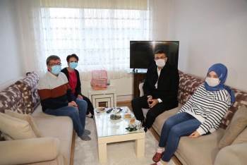 Vali Çelik Ve Emniyet Müdürü Koç’Tan Duygulandıran Ziyaret
