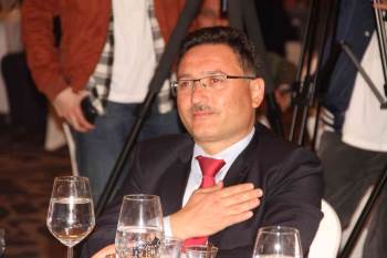 Vali Çiçek: “Ben Afyon Sevdalısı, Ağışı Olmayayım Da Ne Olayım?”
