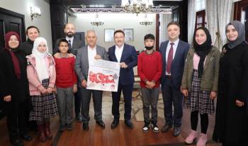 Vali Çiçek, Okul Gazetesi İçin Röportaj Verdi
