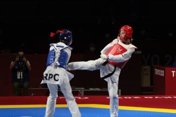 Vali Çiçek, Olimpiyatlarda Gümüş Madalya Kazanan Çavdar’I Arayarak Tebrik Etti
