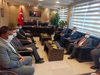 Vali Çiçek’Ten Kaymakam Kaya’Ya Ziyaret
