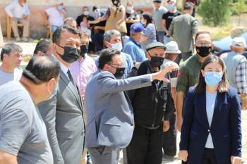 Vali Çiçek Yapımı Devam Eden Cemevi’Ni İnceledi
