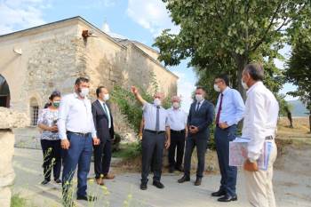 Vali’Den Yoncalı’Ya Özel İlgi
