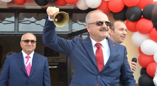 Vali el koydu, sorun çözüldü!