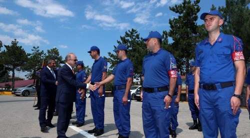 Vali güvenlik güçlerini unutmadı