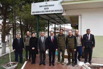 Vali Kızılkaya, Doğa Koruma Ve Milli Parklar Şube Müdürlüğü Çalışanlarıyla Bir Araya Geldi
