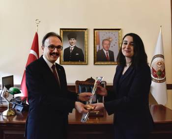 Vali Kızılkaya, Kadın Personelle Bir Araya Geldi
