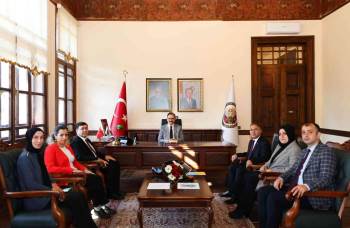 Vali Kızılkaya, Ptt Personeli İle Bir Araya Geldi
