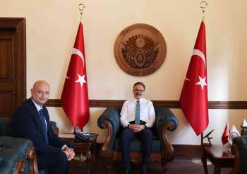 Vali Kızılkaya, Tmo Eskişehir Başmüdürü Hasçuhadar İle Bir Araya Geldi
