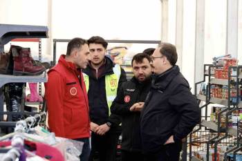 Vali Kızılkaya Elbistan’Da Kurulan Sosyal Markette İnceleme Yaptı
