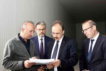 Vali Kızılkaya Üretici Tesislerini İnceledi
