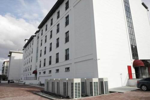 Vali Musa Işın’dan yeni Kütahya Öğretmenevi’ne ziyaret