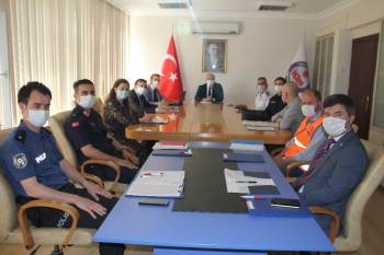 Vali Ömer Toroman Emet’İ Ziyaret Etti
