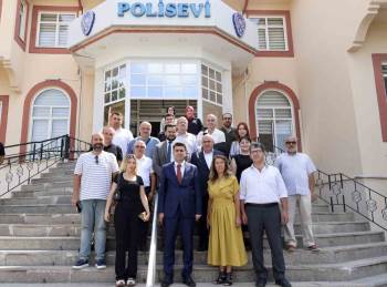 Vali Şefik Aygöl Basın Mensuplarıyla Bir Araya Geldi
