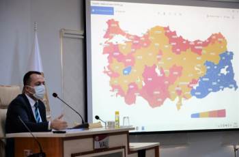 Vali Şentürk: ’’Hedefimiz, Önce Sarı Sonra Mavi Olmak’’
