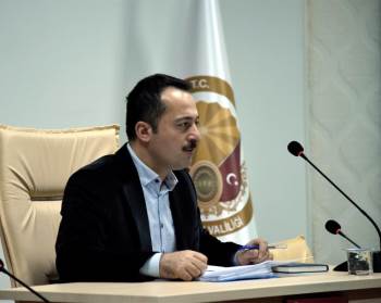 Vali Şentürk; "Bilecik’İ İzole Edelim"
