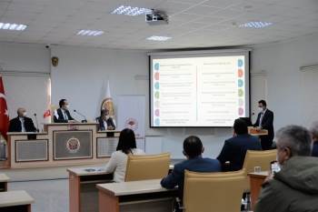 Vali Şentürk, "Bilecik’Te Ürün Çeşitliliğini Saymakla Bitiremiyoruz"
