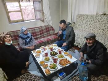 Vali Şentürk, İnan Ailesiyle İftar Yaptı
