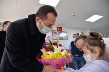 Vali Şentürk, Özel Eğitim Ve Rehabilitasyon Merkezlerini Ziyaret Etti
