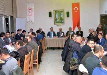 Vali Şentürk, Proje Personelleriyle Bir Araya Geldi
